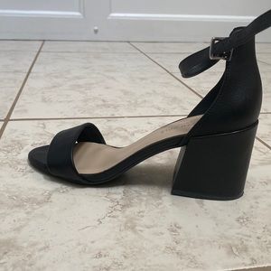 Kenneth Cole New York - Hattie Black Block Heel Pumps, size 7